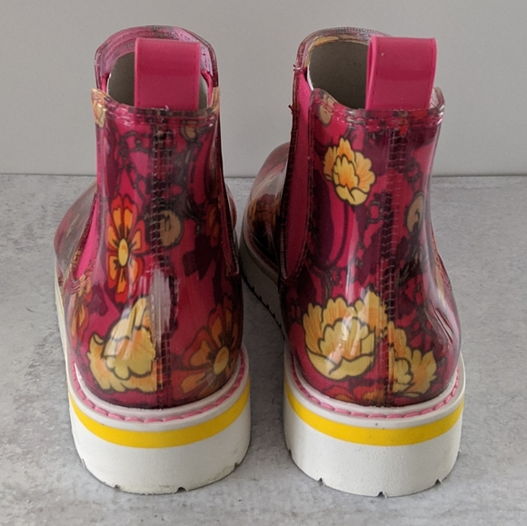 COUGAR Kensington Floral Chelsea Lug Sole Waterproof Rain Winter Snow Boot 8 NWT - Picture 6 of 7